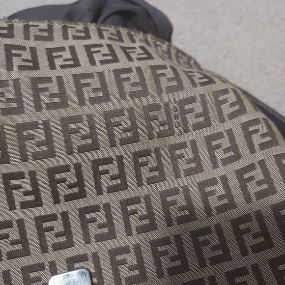 FENDI VINTAGE ZUCCA CANVAS CROSSBODY - Picture 12 of 15